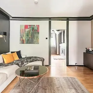 Apartment Eichkamp Mit Gartennutzung Am Grunewald Nahe Messe, Berlin