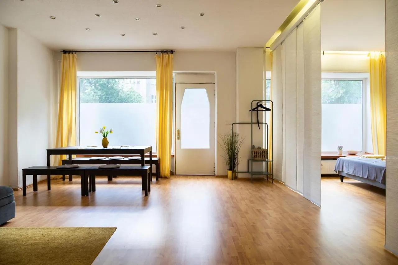 Cosy 2 Bedroom Apartment For 8 In Berlin Neukolln