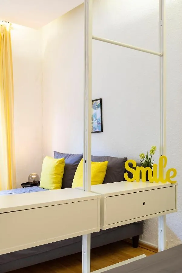 Cosy 2 Bedroom Apartment For 8 In Berlin Neukolln