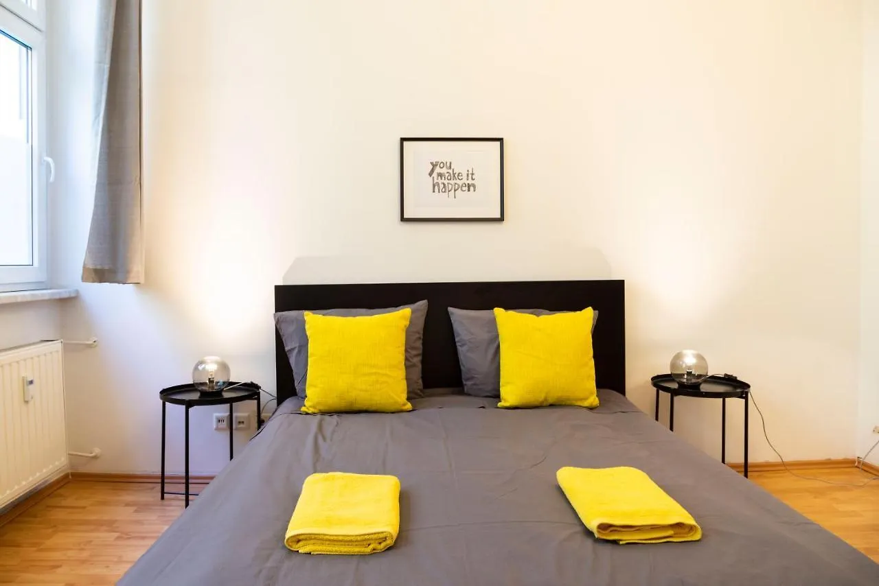 Cosy 2 Bedroom Apartment For 8 In Berlin Neukolln
