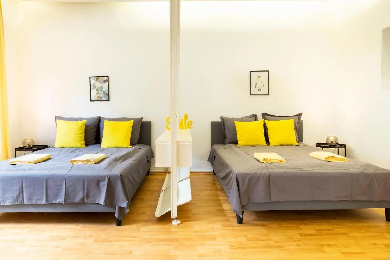 Cosy 2 Bedroom Apartment For 8 In Berlin Neukolln 0*,